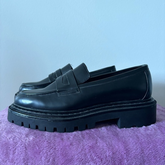 NEW H&M Chunky Loafers in Black - Picture 8 of 14